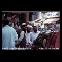 6-025 Leben a.d. Strasse.jpg